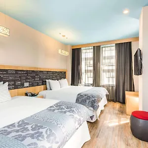 Tryp By Wyndham Times Square - Midtown Hotel